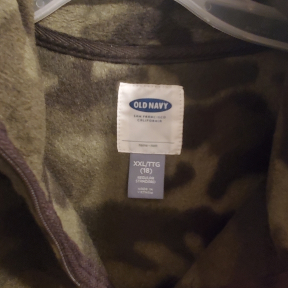 Sweater - Picture 2 of 4